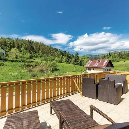 House With Pool And Sauna Crni Lug