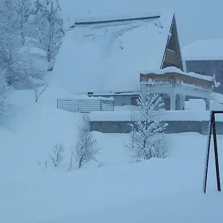 House With Pool And Sauna *